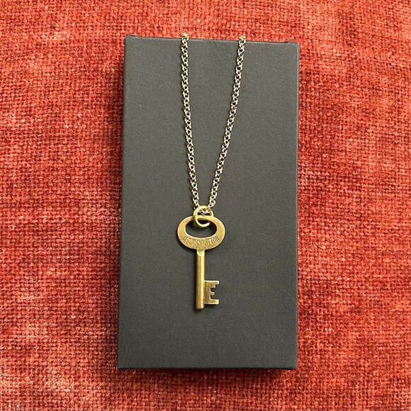 LOUIS VUITTON Vintage Steamer Trunk Skeleton Luggage Key Necklace #125269 - Picture 3 of 7